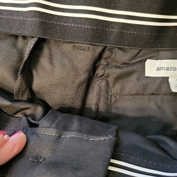 NWT Amazon Essential 42W black golf shorts - Picture 6 of 15